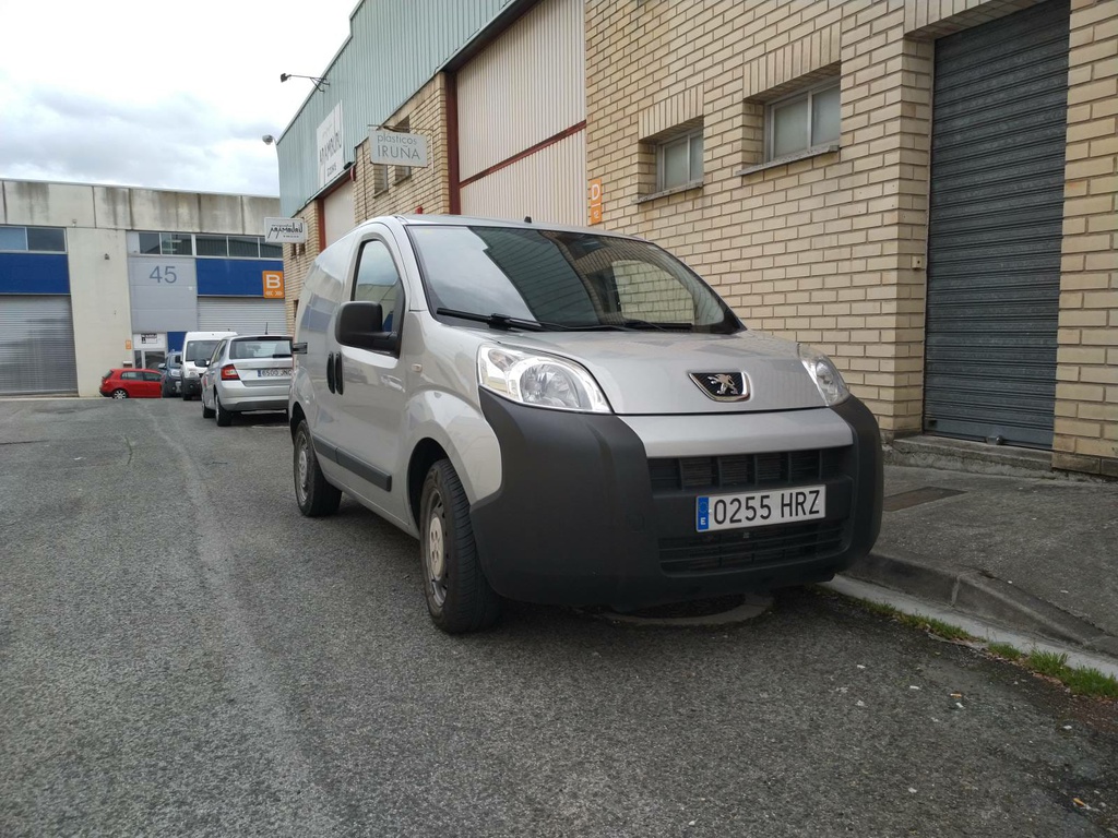 Peugeot Bipper Furgon 1.3d 55kw - FlashRenting