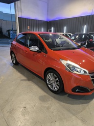 Renting Flexible 6 Meses | Peugeot 208 1.2 82cv M5